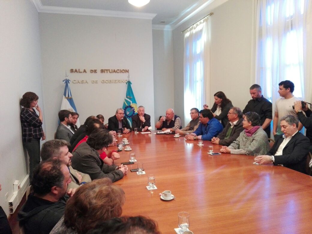 FIRMA DEL CONVENIO CON LA FLOTA COSTERA DE RAWSON